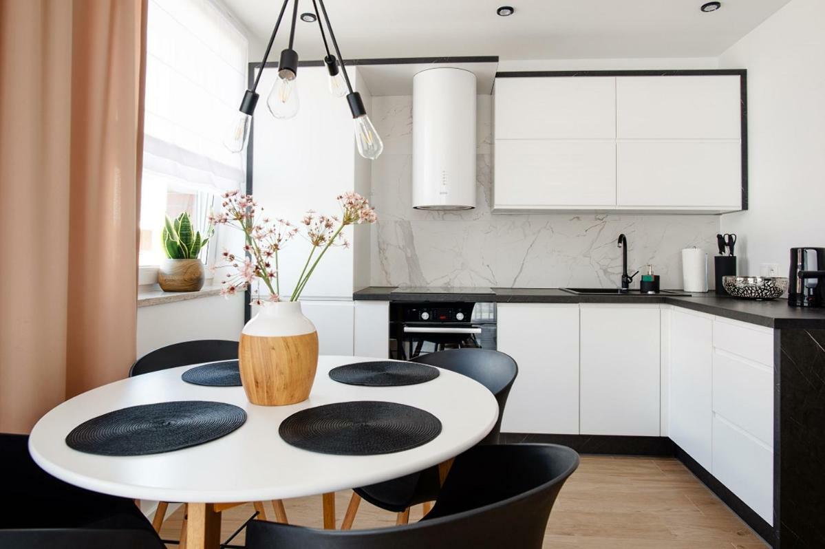 Apartament Przy Plazy / Klifowa Реваль Экстерьер фото